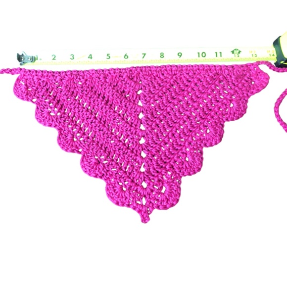 Handmade Crochet Scalloped Edge Open Weave Pink Bandana - Picture 13 of 15